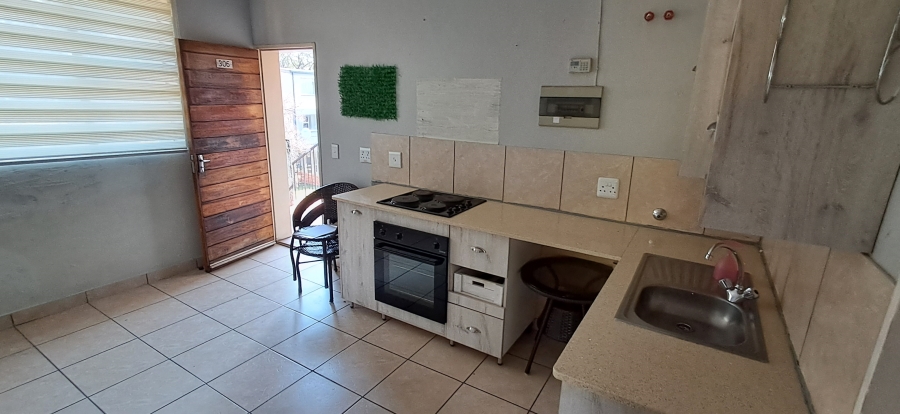 2 Bedroom Property for Sale in Madadeni J KwaZulu-Natal