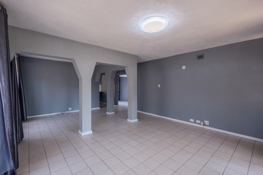 7 Bedroom Property for Sale in Prospect Hall KwaZulu-Natal