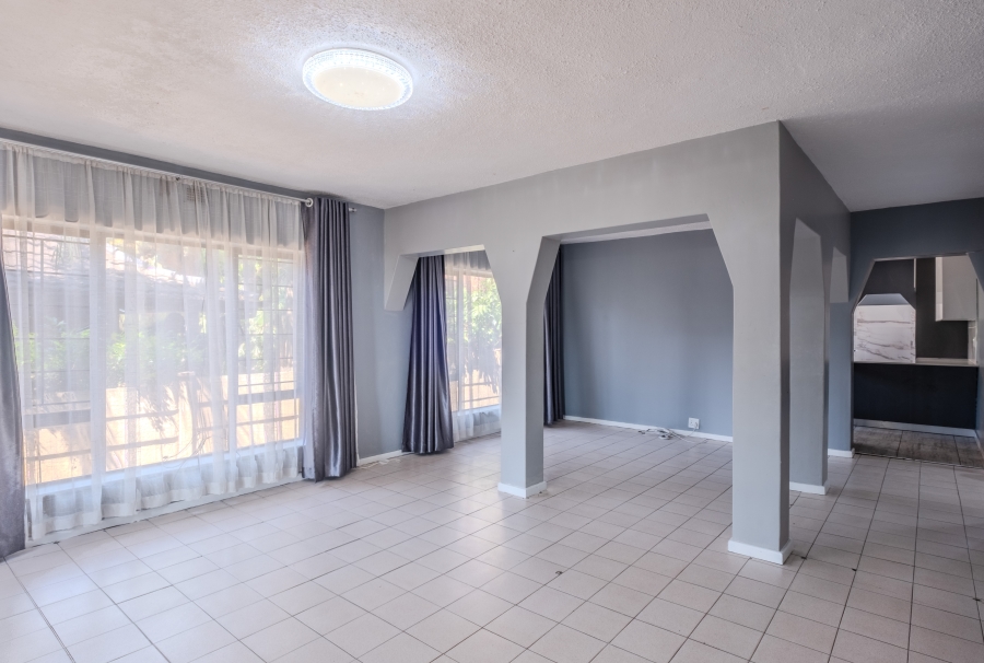 7 Bedroom Property for Sale in Prospect Hall KwaZulu-Natal