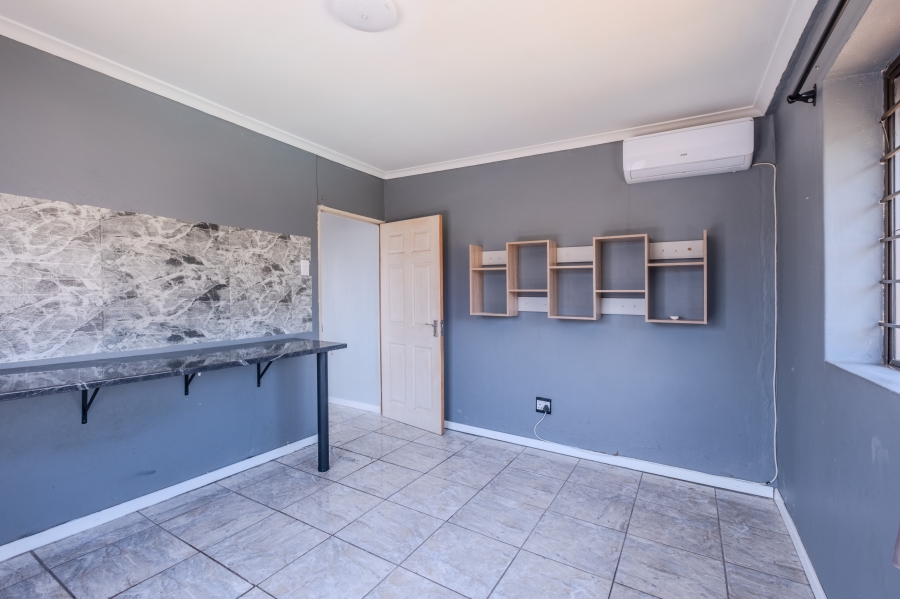 7 Bedroom Property for Sale in Prospect Hall KwaZulu-Natal