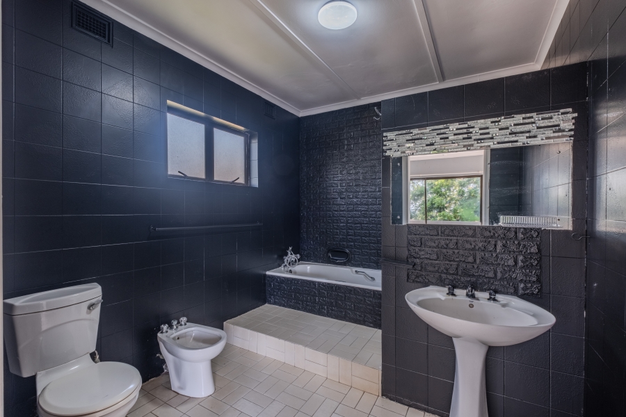 7 Bedroom Property for Sale in Prospect Hall KwaZulu-Natal