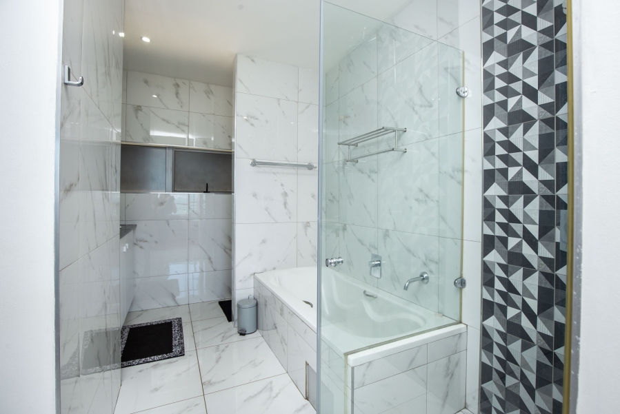 2 Bedroom Property for Sale in Point Waterfront KwaZulu-Natal