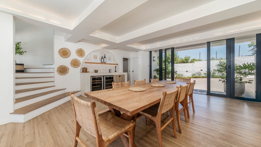 8 Bedroom Property for Sale in Zinkwazi Beach KwaZulu-Natal