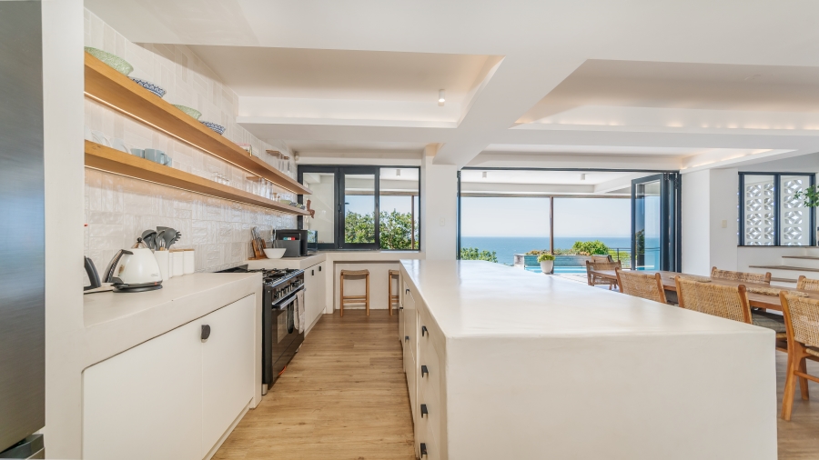 8 Bedroom Property for Sale in Zinkwazi Beach KwaZulu-Natal