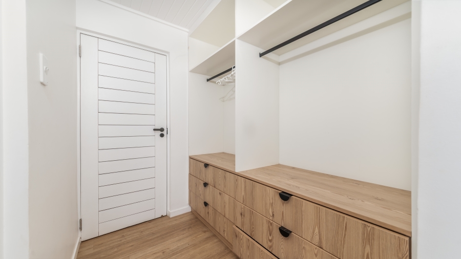 8 Bedroom Property for Sale in Zinkwazi Beach KwaZulu-Natal