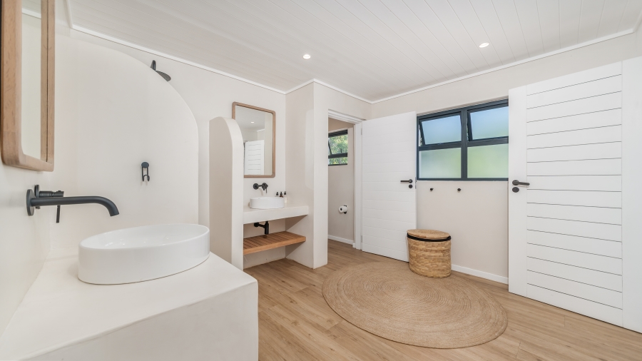 8 Bedroom Property for Sale in Zinkwazi Beach KwaZulu-Natal