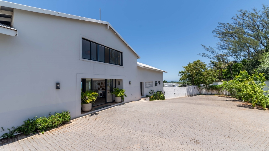8 Bedroom Property for Sale in Zinkwazi Beach KwaZulu-Natal