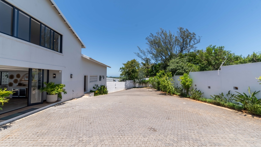 8 Bedroom Property for Sale in Zinkwazi Beach KwaZulu-Natal