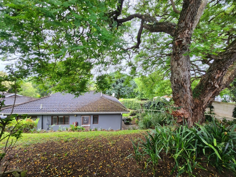 To Let 2 Bedroom Property for Rent in Waterfall KwaZulu-Natal