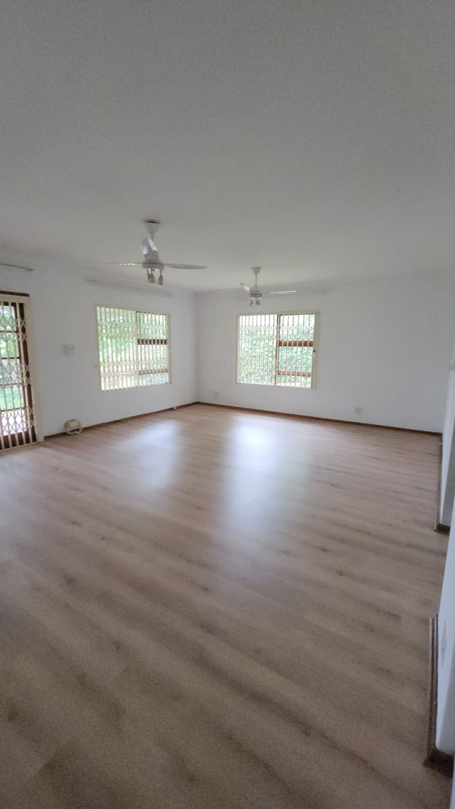 To Let 2 Bedroom Property for Rent in Waterfall KwaZulu-Natal