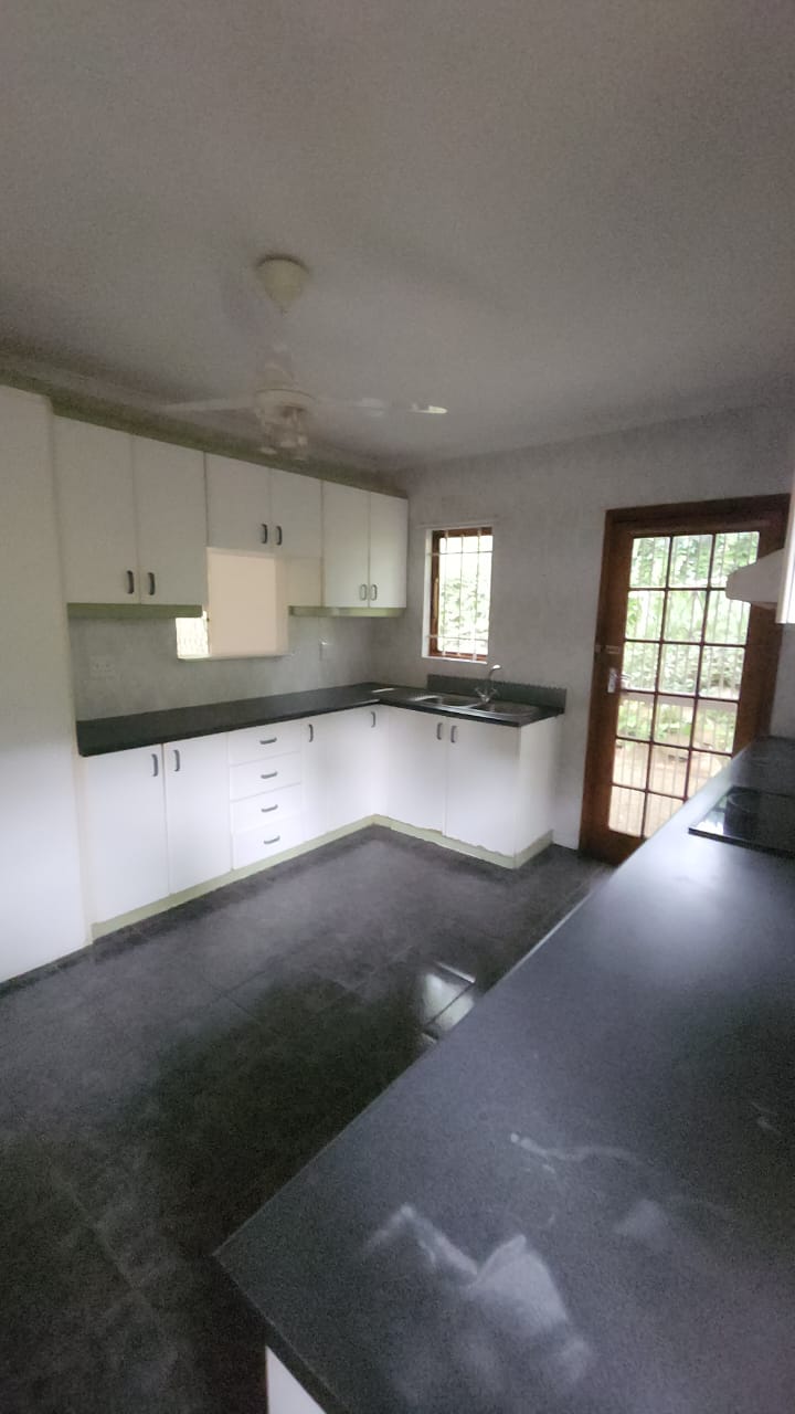 To Let 2 Bedroom Property for Rent in Waterfall KwaZulu-Natal