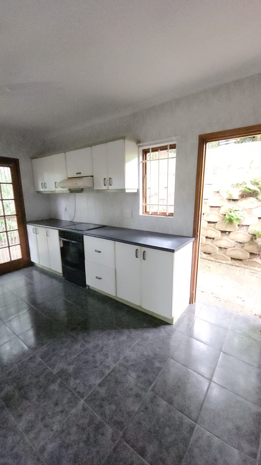 To Let 2 Bedroom Property for Rent in Waterfall KwaZulu-Natal