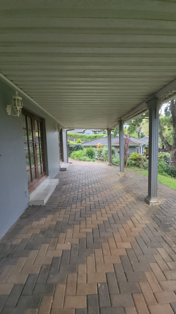 To Let 2 Bedroom Property for Rent in Waterfall KwaZulu-Natal