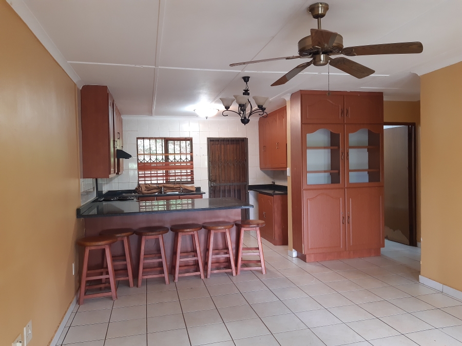 3 Bedroom Property for Sale in Amanzimtoti KwaZulu-Natal