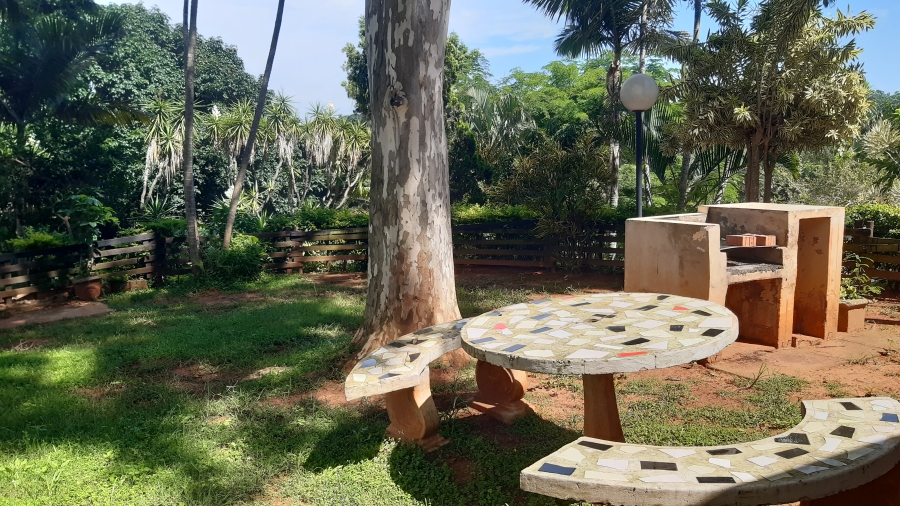 To Let 4 Bedroom Property for Rent in Amanzimtoti KwaZulu-Natal