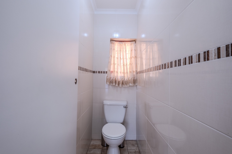 4 Bedroom Property for Sale in Glen Hills KwaZulu-Natal