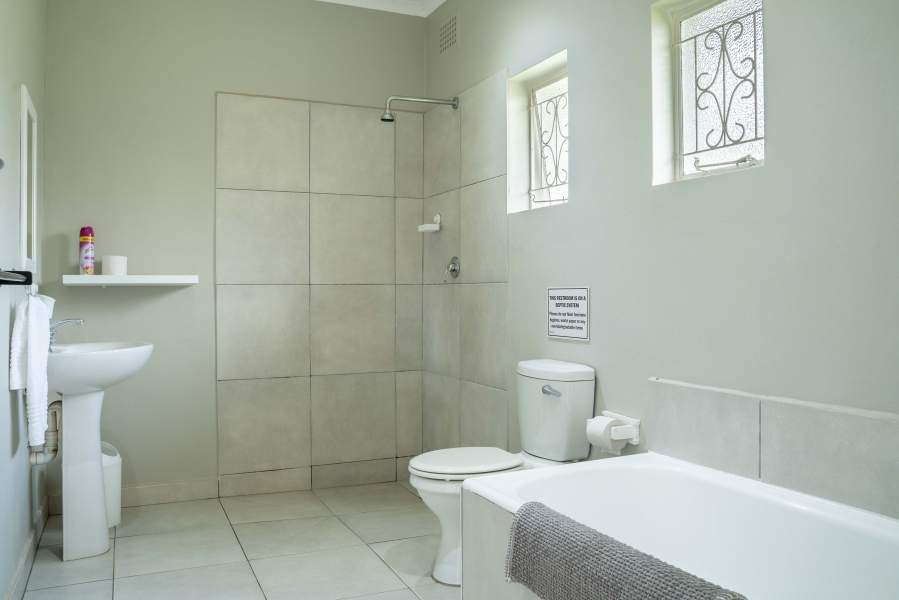 5 Bedroom Property for Sale in Hillcrest Central KwaZulu-Natal