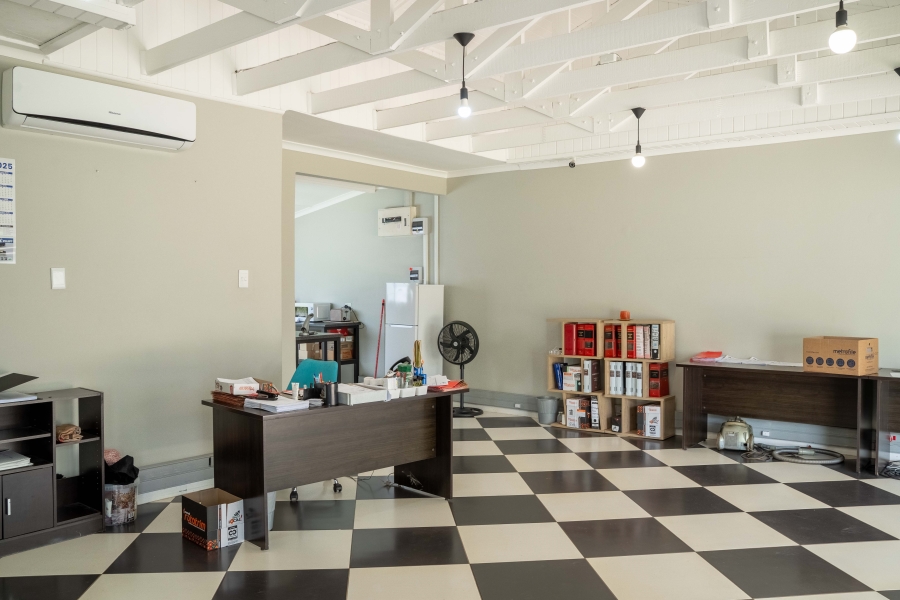 5 Bedroom Property for Sale in Hillcrest Central KwaZulu-Natal