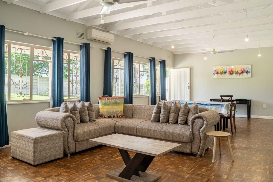 5 Bedroom Property for Sale in Hillcrest Central KwaZulu-Natal