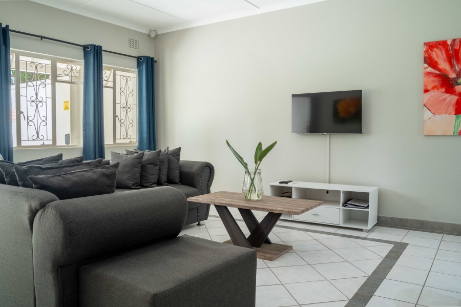 5 Bedroom Property for Sale in Hillcrest Central KwaZulu-Natal