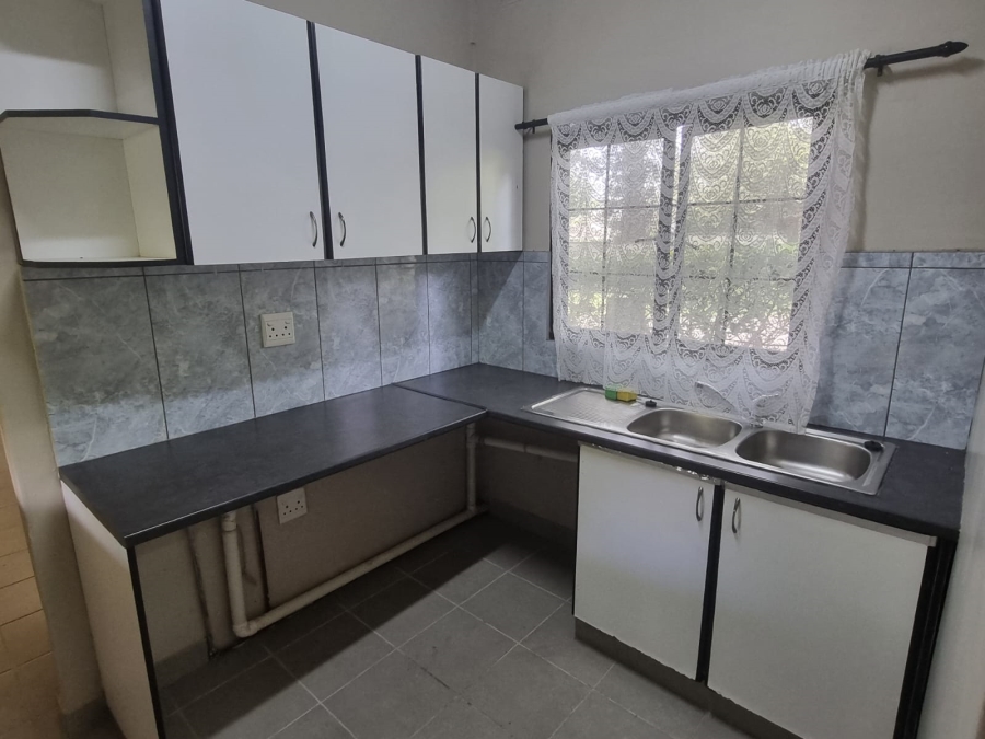 To Let 1 Bedroom Property for Rent in Gillitts KwaZulu-Natal