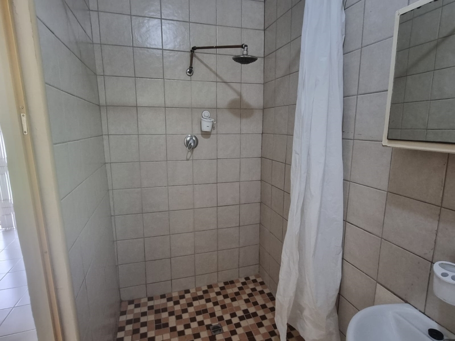 To Let 1 Bedroom Property for Rent in Gillitts KwaZulu-Natal