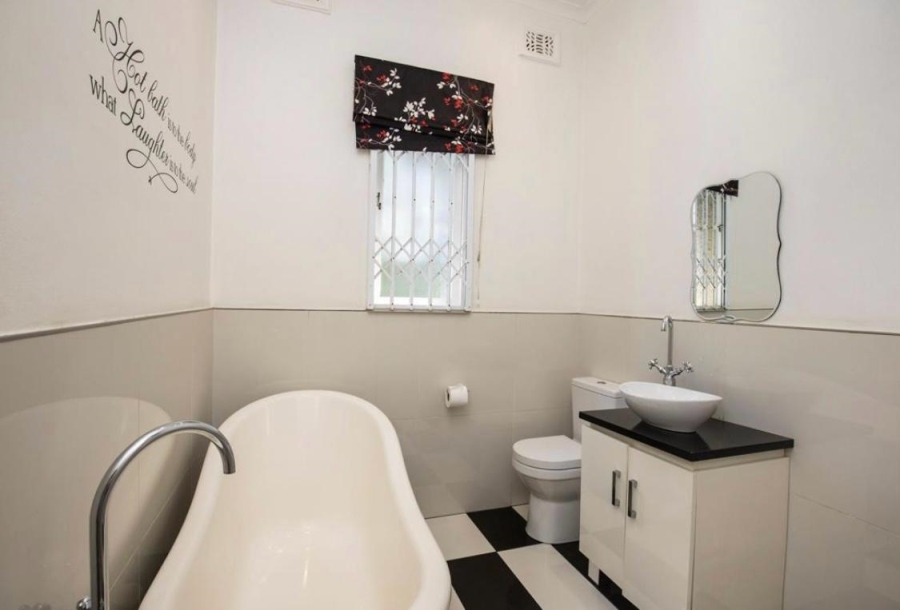 3 Bedroom Property for Sale in Essenwood KwaZulu-Natal