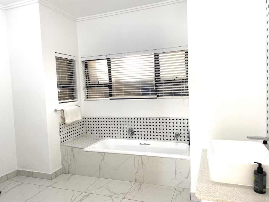 4 Bedroom Property for Sale in Palm Lakes Estate KwaZulu-Natal