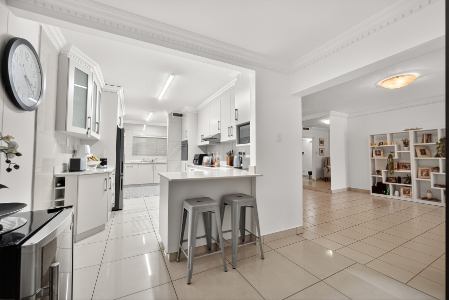 4 Bedroom Property for Sale in Umhlanga KwaZulu-Natal