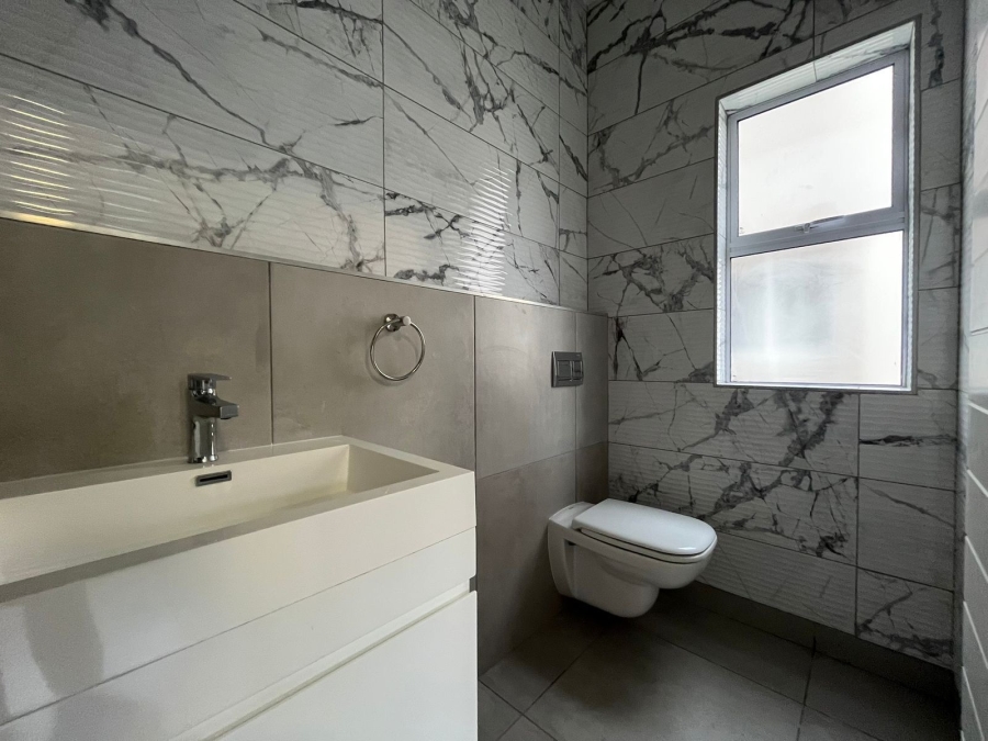 2 Bedroom Property for Sale in Ballito Central KwaZulu-Natal