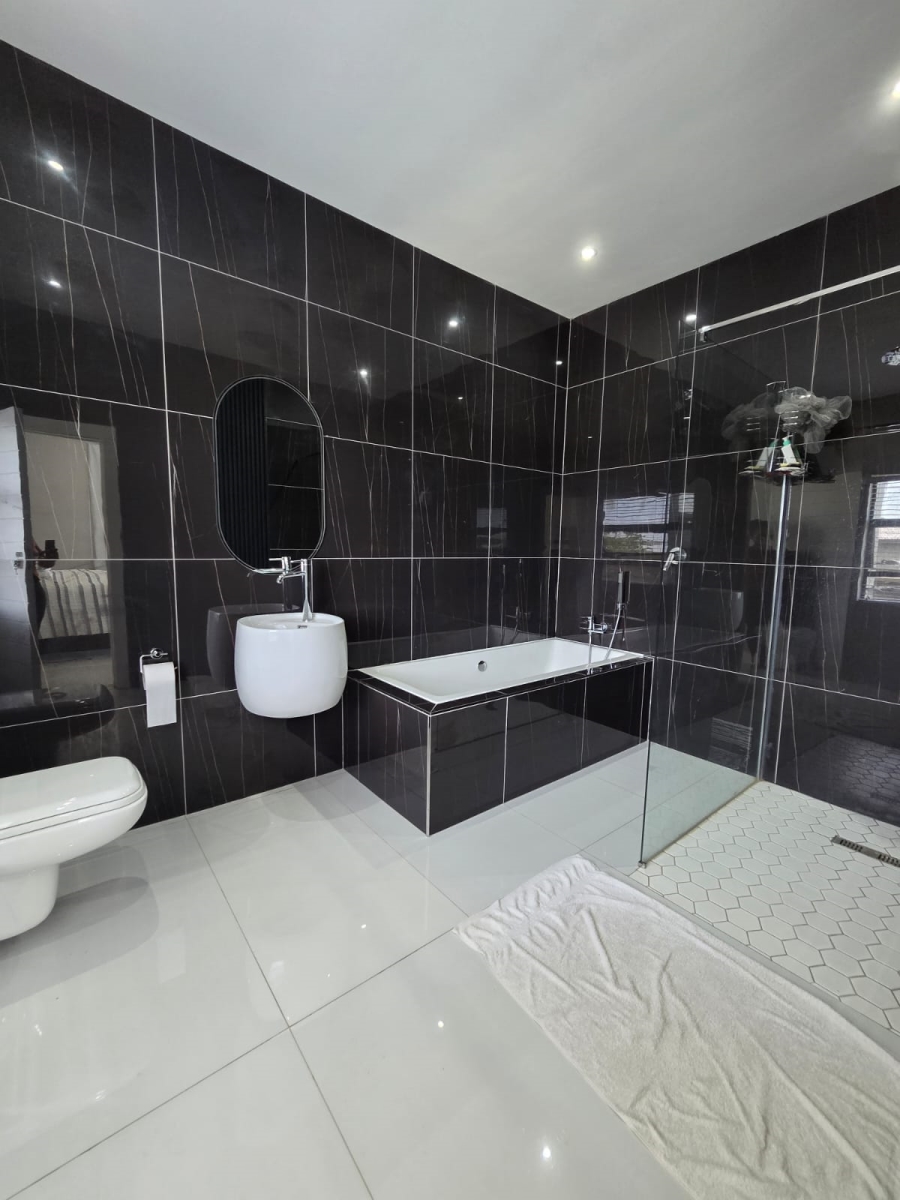 4 Bedroom Property for Sale in Palm Lakes Estate KwaZulu-Natal