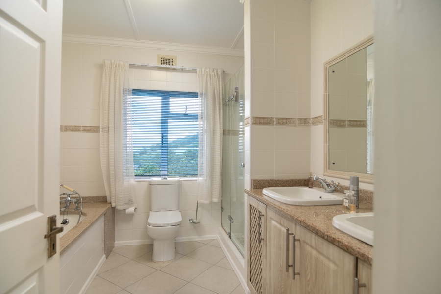 7 Bedroom Property for Sale in Zinkwazi Beach KwaZulu-Natal