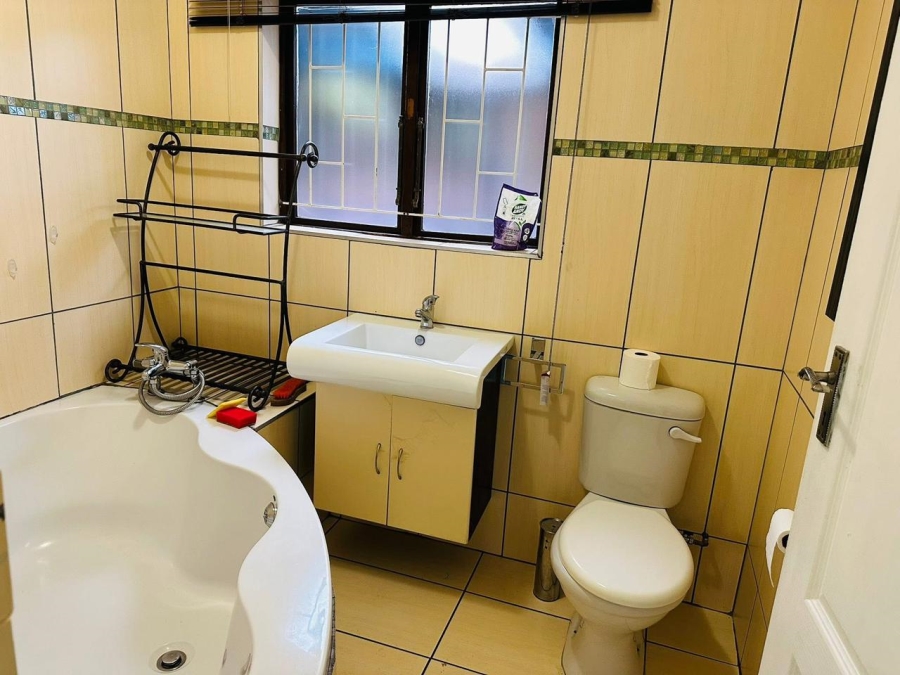 4 Bedroom Property for Sale in Lincoln Meade KwaZulu-Natal