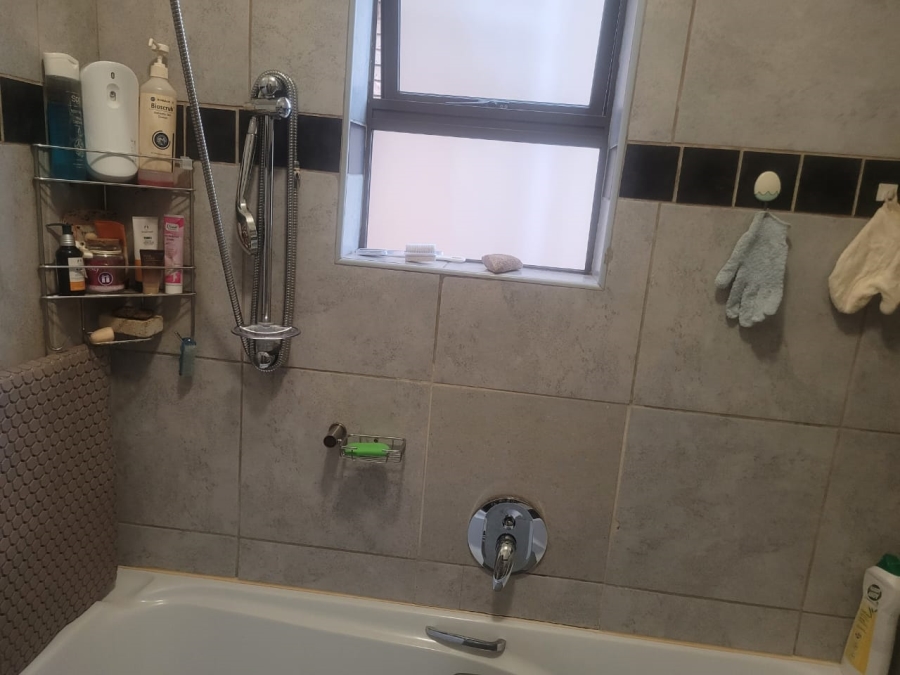 2 Bedroom Property for Sale in Bishopstowe KwaZulu-Natal