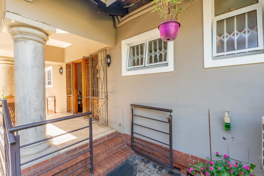 3 Bedroom Property for Sale in Sherwood KwaZulu-Natal
