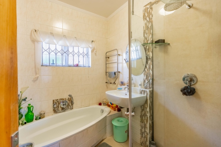 3 Bedroom Property for Sale in Sherwood KwaZulu-Natal