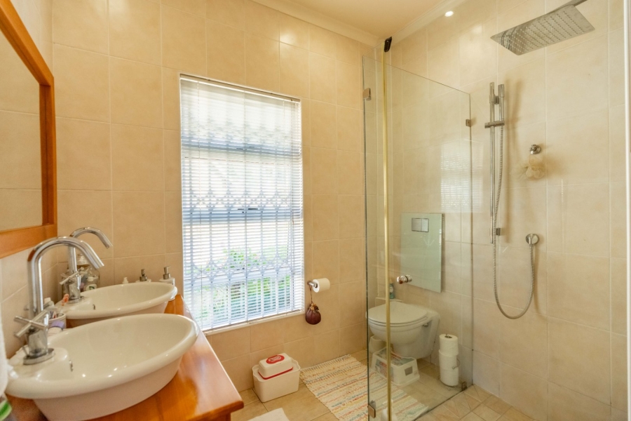 3 Bedroom Property for Sale in Sherwood KwaZulu-Natal