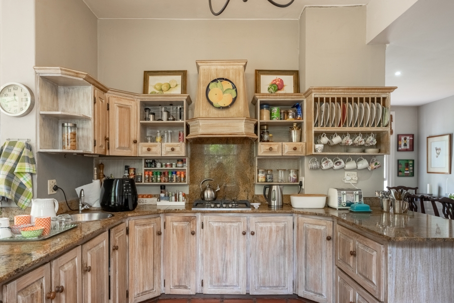 4 Bedroom Property for Sale in Kloof KwaZulu-Natal