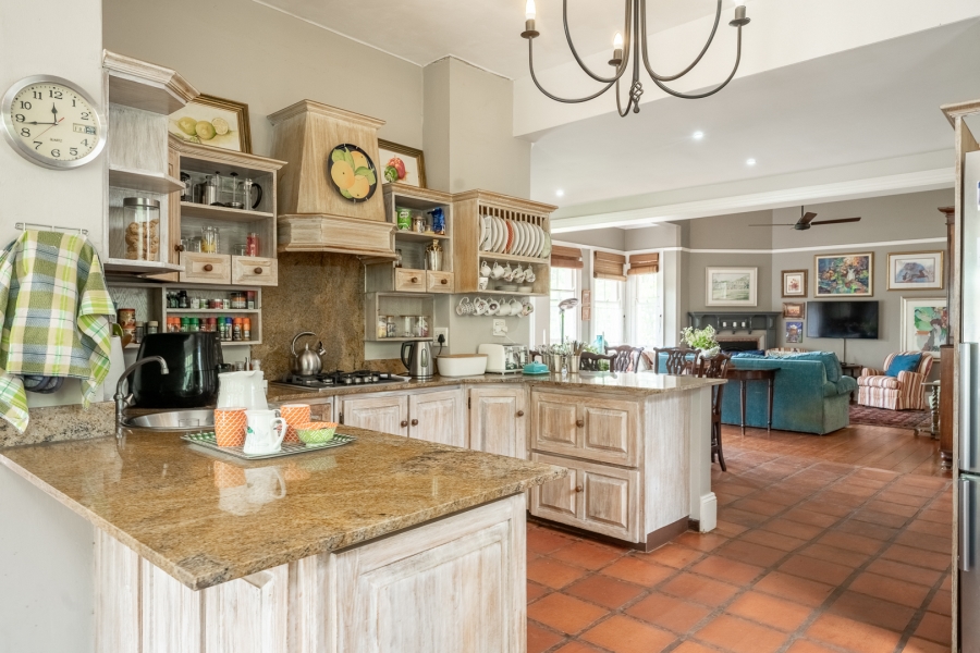 4 Bedroom Property for Sale in Kloof KwaZulu-Natal