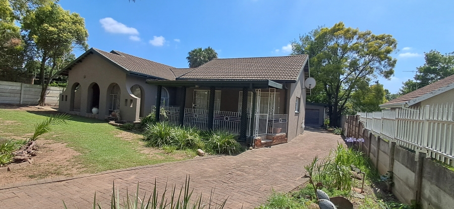4 Bedroom Property for Sale in Pioneer Park KwaZulu-Natal