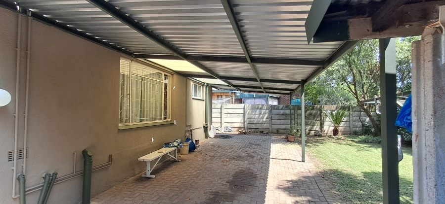 4 Bedroom Property for Sale in Pioneer Park KwaZulu-Natal