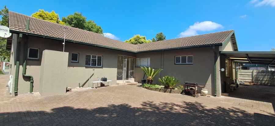 4 Bedroom Property for Sale in Pioneer Park KwaZulu-Natal