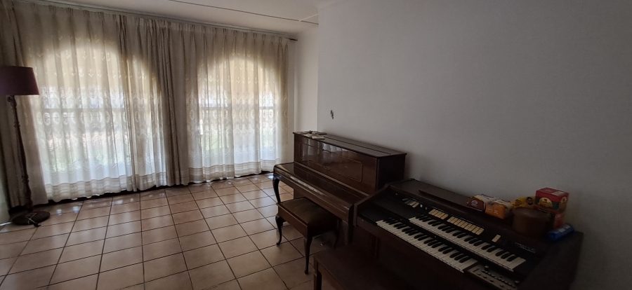 4 Bedroom Property for Sale in Pioneer Park KwaZulu-Natal