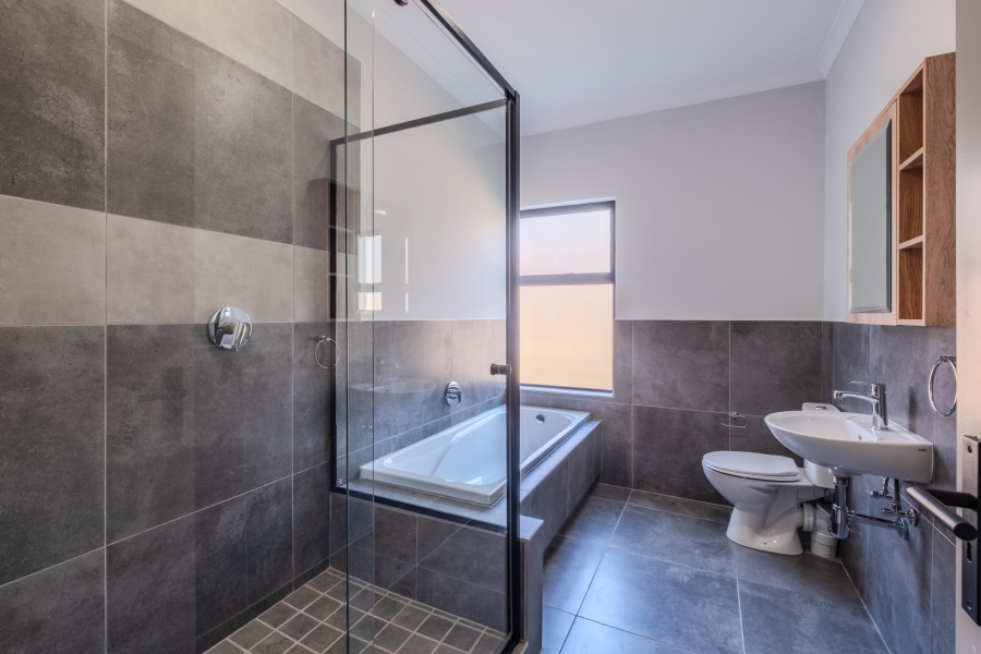 2 Bedroom Property for Sale in Westbrook KwaZulu-Natal