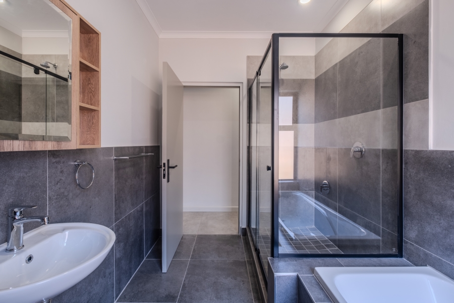 2 Bedroom Property for Sale in Westbrook KwaZulu-Natal