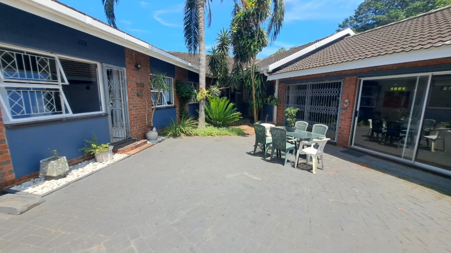 4 Bedroom Property for Sale in Meer En See KwaZulu-Natal