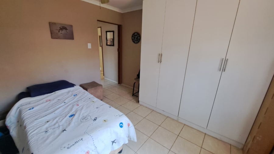4 Bedroom Property for Sale in Meer En See KwaZulu-Natal