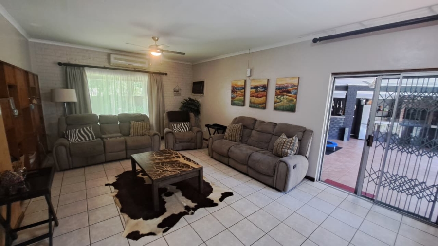 4 Bedroom Property for Sale in Meer En See KwaZulu-Natal