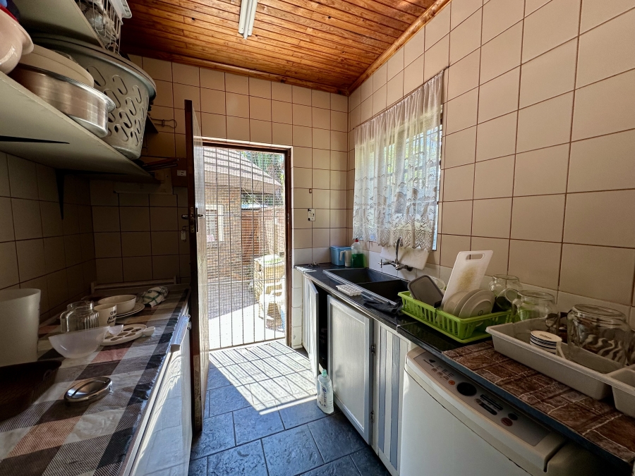 10 Bedroom Property for Sale in Birdswood KwaZulu-Natal