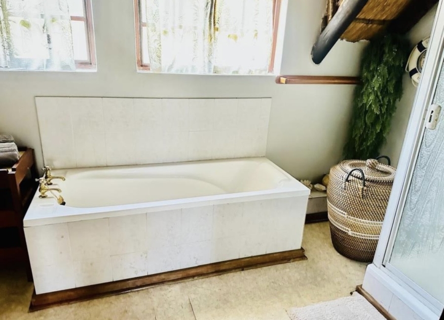 10 Bedroom Property for Sale in Birdswood KwaZulu-Natal